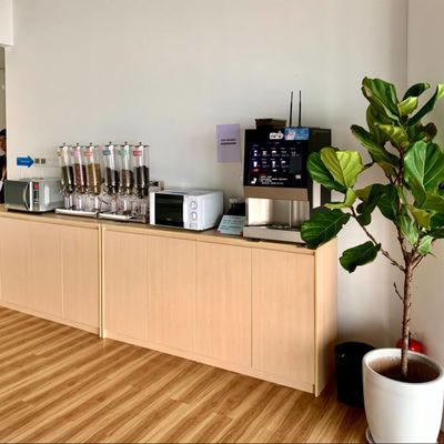 Máquina de venta de café expreso Máquina de venta de bebidas de café 40s/30ml