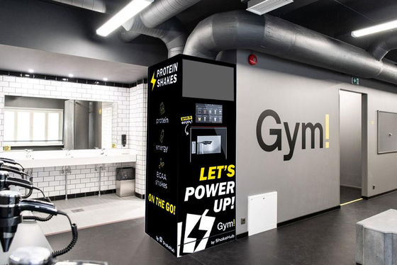 Máquina de venta automática de proteínas instantáneas en el gimnasio