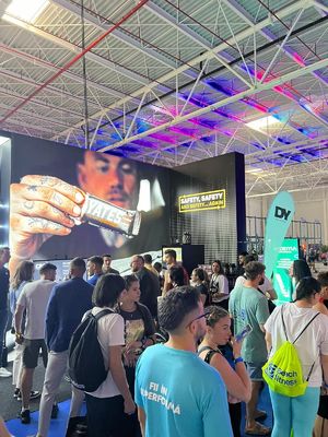 Precio de fábrica 125000 tazas Máquina automática de venta de café para el gimnasio